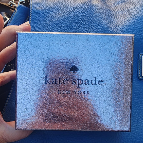Kate Spade Sparkling Green Card Holder - Picture 3 of 4